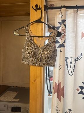Victoria's Secret Leopard Print Sports Bra - Beige and Black